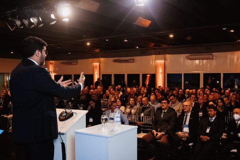 CONHECIMENTO: Sindilojas Costa Doce Participa do 6° Congresso de Relações Sindicais e do Trabalho