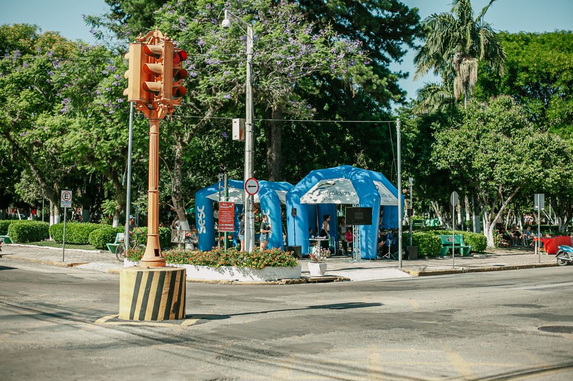 NATAL PARCEIRO: Ação na Esquina Democrática