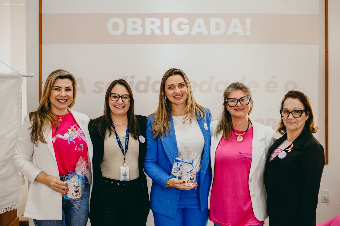 Café com Bate Papo edição Outubro Rosa 🌸
