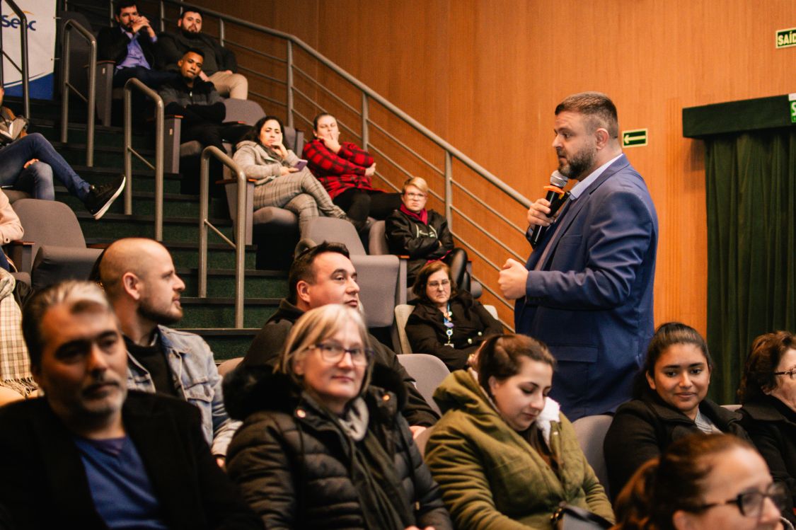 Palestra “Atitude e Mente de Campeão” com Ronan Mairesse inspira o público em Camaquã