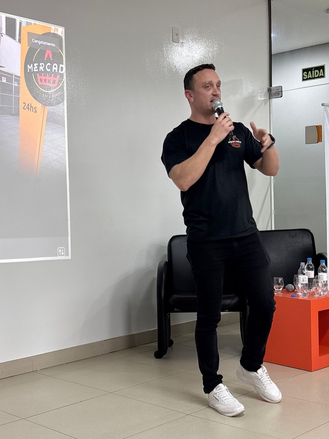 Workshop Inova Varejo reúne empresários e estudantes em Camaquã