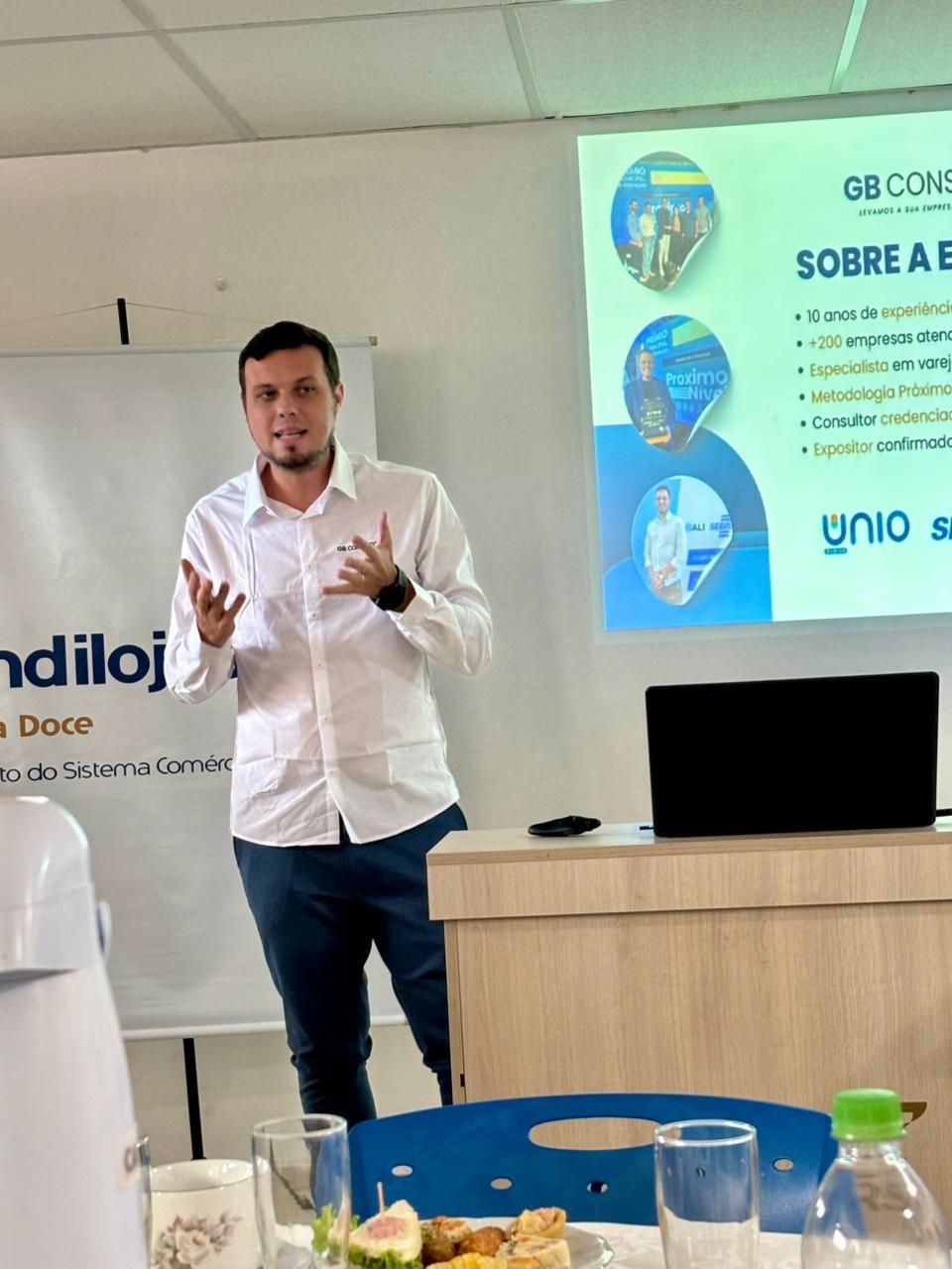 Sindilojas Costa Doce realiza primeira edição do ano do Café com Bate-Papo