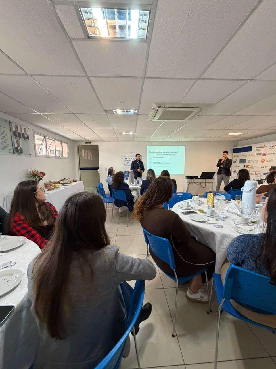 Sindilojas Costa Doce promove Café com Bate-Papo em homenagem ao Dia do Contador