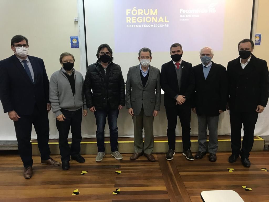 REPRESENTATIVIDADE: Presidente do Sindilojas Costa Doce participa do Fórum da Fecomércio - RS