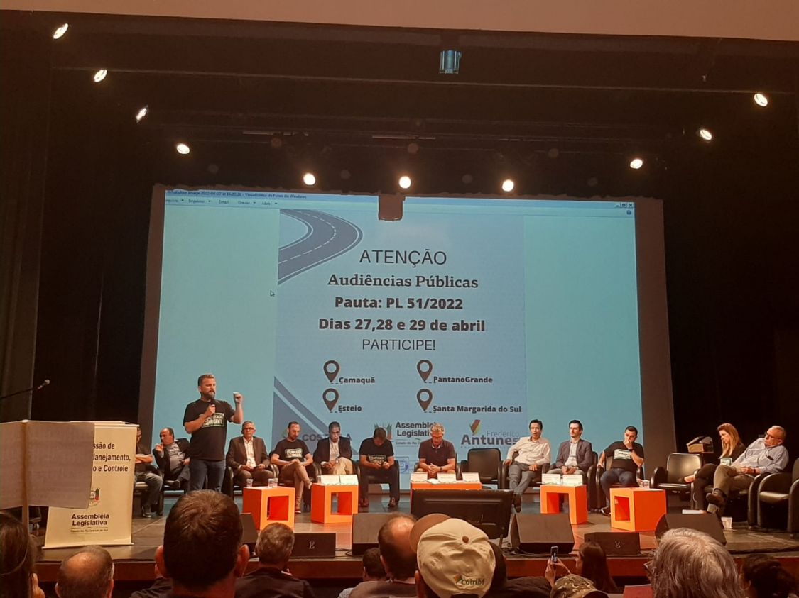 BR 116 LOTE 05: Audiência Pública no Teatro do Sesc Camaquã